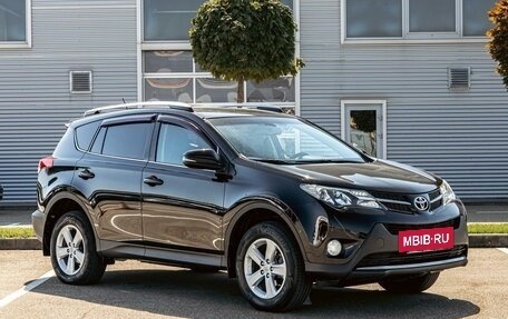 Toyota RAV4, 2015 год, 1 915 000 рублей, 3 фотография