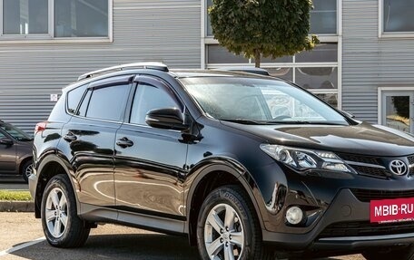 Toyota RAV4, 2015 год, 1 915 000 рублей, 7 фотография