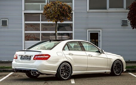 Mercedes-Benz E-Класс, 2011 год, 1 435 000 рублей, 6 фотография