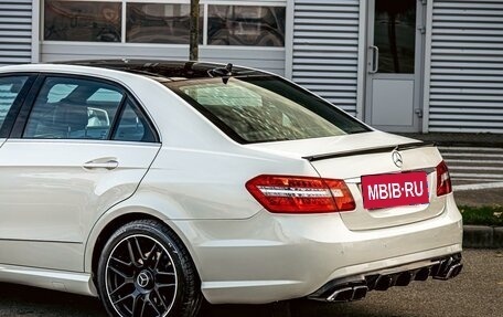 Mercedes-Benz E-Класс, 2011 год, 1 435 000 рублей, 10 фотография