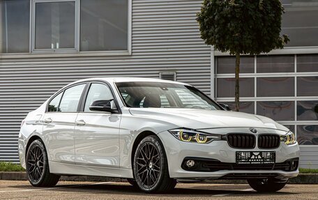 BMW 3 серия, 2017 год, 1 695 000 рублей, 7 фотография