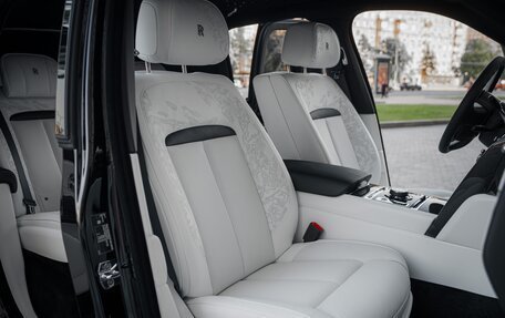 Rolls-Royce Cullinan, 2026 год, 75 000 000 рублей, 2 фотография