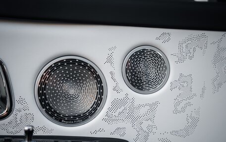 Rolls-Royce Cullinan, 2026 год, 75 000 000 рублей, 20 фотография