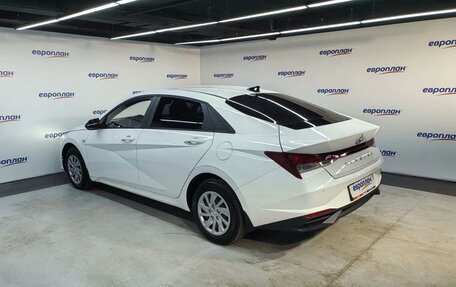 Hyundai Elantra, 2022 год, 2 015 000 рублей, 4 фотография