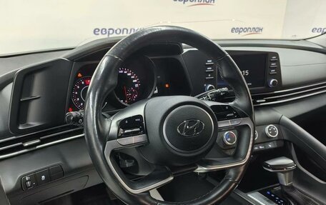 Hyundai Elantra, 2022 год, 2 015 000 рублей, 6 фотография