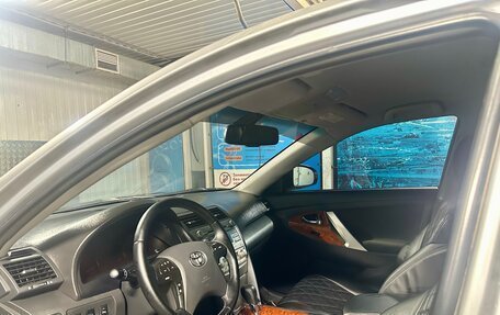 Toyota Camry, 2010 год, 1 100 000 рублей, 6 фотография