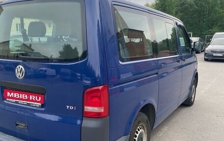 Volkswagen Caravelle T5, 2012 год, 1 900 000 рублей, 3 фотография