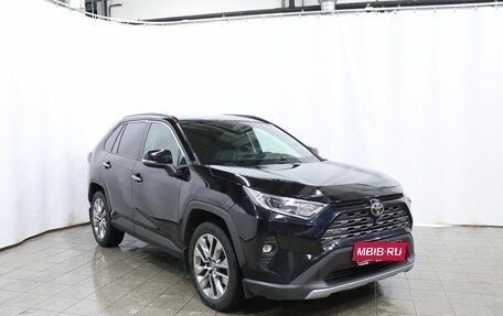 Toyota RAV4, 2020 год, 3 249 000 рублей, 3 фотография