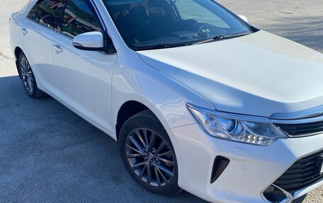 Toyota Camry, 2016 год, 2 000 000 рублей, 2 фотография