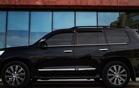 Toyota Land Cruiser 200, 2016 год, 5 800 000 рублей, 6 фотография