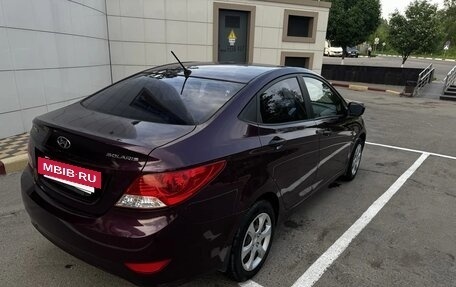 Hyundai Solaris II рестайлинг, 2011 год, 900 000 рублей, 5 фотография