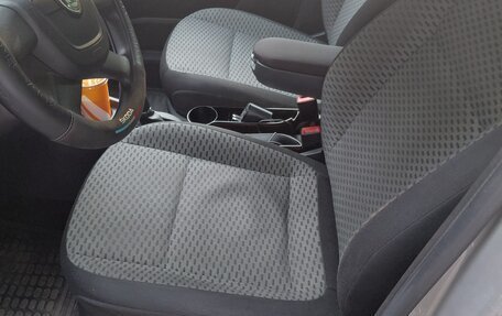 Skoda Roomster, 2011 год, 800 000 рублей, 4 фотография
