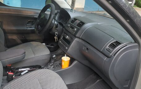 Skoda Roomster, 2011 год, 800 000 рублей, 8 фотография