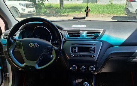 KIA Rio III рестайлинг, 2016 год, 937 000 рублей, 6 фотография