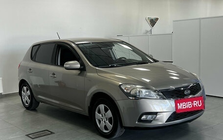 KIA cee'd I рестайлинг, 2011 год, 800 001 рублей, 2 фотография