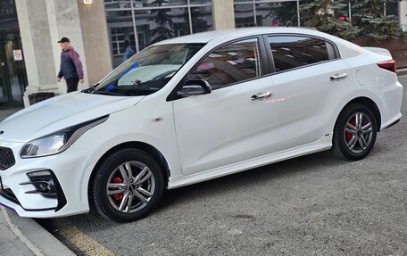 KIA Rio IV, 2019 год, 1 350 000 рублей, 2 фотография