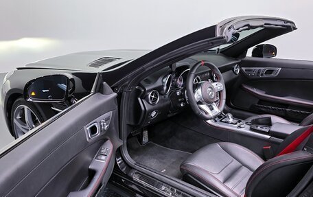 Mercedes-Benz SLC, 2017 год, 4 100 000 рублей, 6 фотография