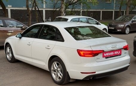Audi A4, 2017 год, 2 320 000 рублей, 4 фотография