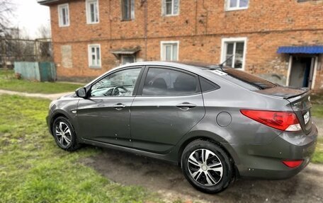 Hyundai Solaris II рестайлинг, 2012 год, 570 000 рублей, 4 фотография