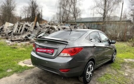 Hyundai Solaris II рестайлинг, 2012 год, 570 000 рублей, 3 фотография