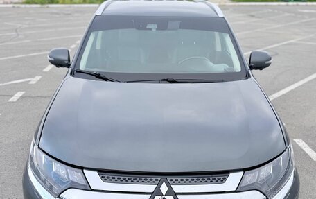 Mitsubishi Outlander III рестайлинг 3, 2019 год, 2 970 000 рублей, 10 фотография