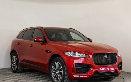 Jaguar F-Pace, 2017 год, 1 999 000 рублей, 2 фотография