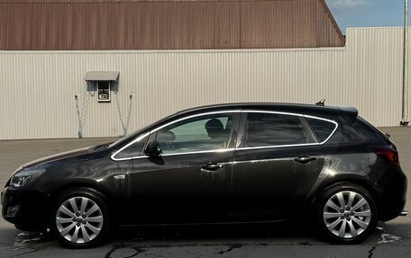 Opel Astra J, 2011 год, 780 000 рублей, 6 фотография