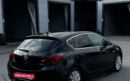 Opel Astra J, 2011 год, 780 000 рублей, 3 фотография