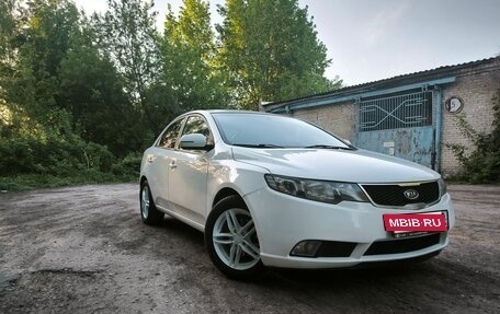 KIA Cerato III, 2011 год, 590 000 рублей, 2 фотография