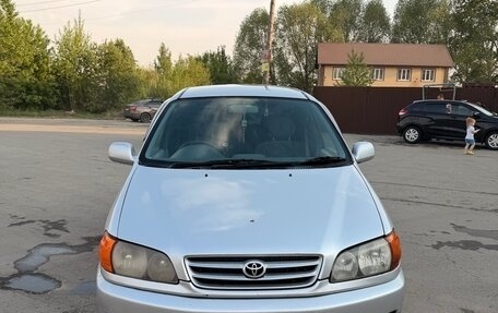 Toyota Ipsum II, 1999 год, 495 000 рублей, 2 фотография