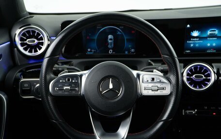 Mercedes-Benz A-Класс, 2018 год, 2 400 046 рублей, 12 фотография