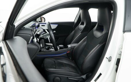 Mercedes-Benz A-Класс, 2018 год, 2 400 046 рублей, 10 фотография