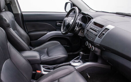 Mitsubishi Outlander III рестайлинг 3, 2008 год, 880 000 рублей, 9 фотография