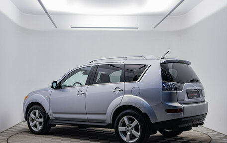Mitsubishi Outlander III рестайлинг 3, 2008 год, 880 000 рублей, 7 фотография