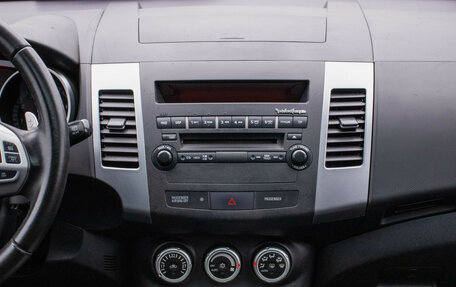 Mitsubishi Outlander III рестайлинг 3, 2008 год, 880 000 рублей, 14 фотография