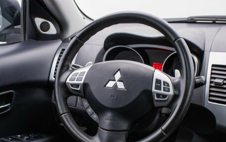 Mitsubishi Outlander III рестайлинг 3, 2008 год, 880 000 рублей, 15 фотография