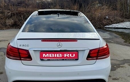 Mercedes-Benz E-Класс, 2014 год, 2 300 000 рублей, 9 фотография