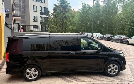Mercedes-Benz V-Класс, 2022 год, 8 500 000 рублей, 4 фотография