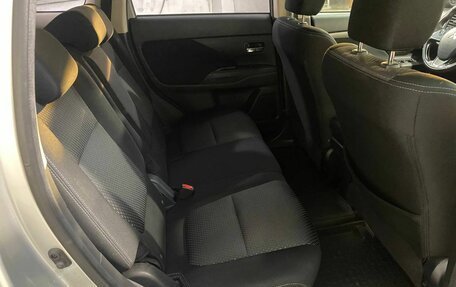 Mitsubishi Outlander III рестайлинг 3, 2017 год, 1 999 800 рублей, 4 фотография