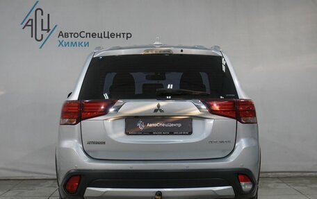 Mitsubishi Outlander III рестайлинг 3, 2017 год, 1 999 800 рублей, 14 фотография