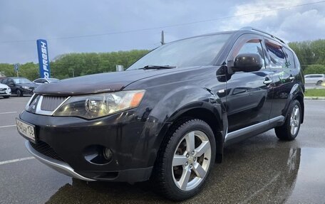 Mitsubishi Outlander III рестайлинг 3, 2008 год, 1 050 000 рублей, 2 фотография