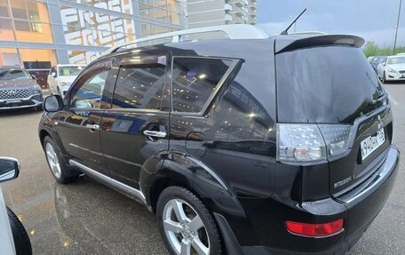 Mitsubishi Outlander III рестайлинг 3, 2008 год, 1 050 000 рублей, 6 фотография