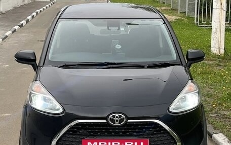 Toyota Sienta II, 2018 год, 1 170 000 рублей, 2 фотография