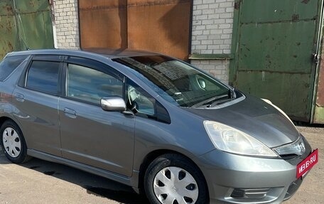 Honda Fit Shuttle I рестайлинг, 2012 год, 930 000 рублей, 2 фотография
