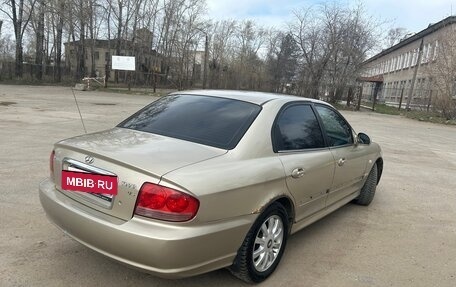 Hyundai Sonata IV рестайлинг, 2005 год, 270 000 рублей, 3 фотография