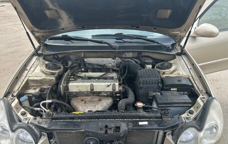 Hyundai Sonata IV рестайлинг, 2005 год, 270 000 рублей, 8 фотография