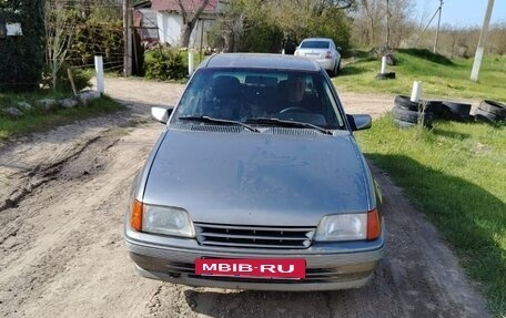 Opel Kadett E рестайлинг, 1990 год, 130 000 рублей, 3 фотография