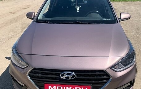 Hyundai Solaris II рестайлинг, 2019 год, 1 500 000 рублей, 1 фотография