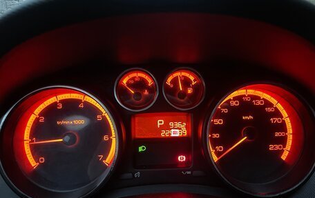 Peugeot 308 II, 2010 год, 388 000 рублей, 18 фотография