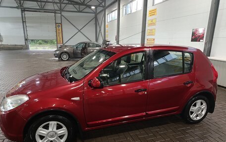 Renault Sandero I, 2010 год, 595 000 рублей, 2 фотография